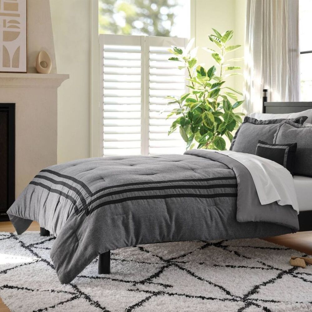 8pc Queen Applique Border Comforter and Sheet Set Gray - Threshold